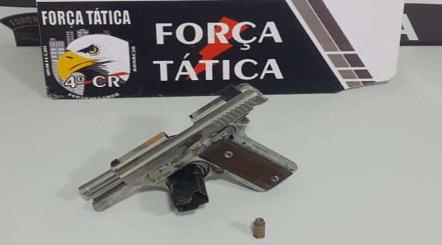 Durante patrulhamento PMs prendem individuo tornozelado portando pistola em Rondonópolis 1