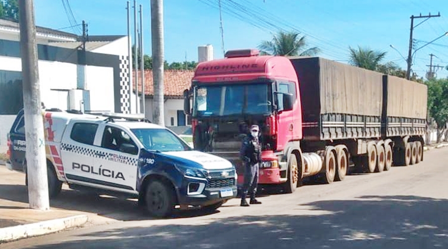 Suspeito de roubo é preso em flagrante e caminhão produto do crime é recuperado 1