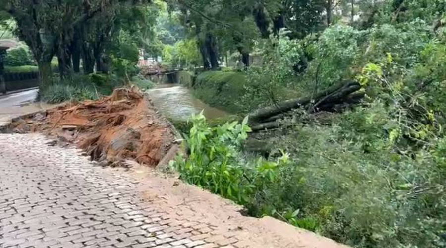 Já chegam a 78 mortos a tragédia em Petrópolis e governador compara a situação de quase de guerra 1