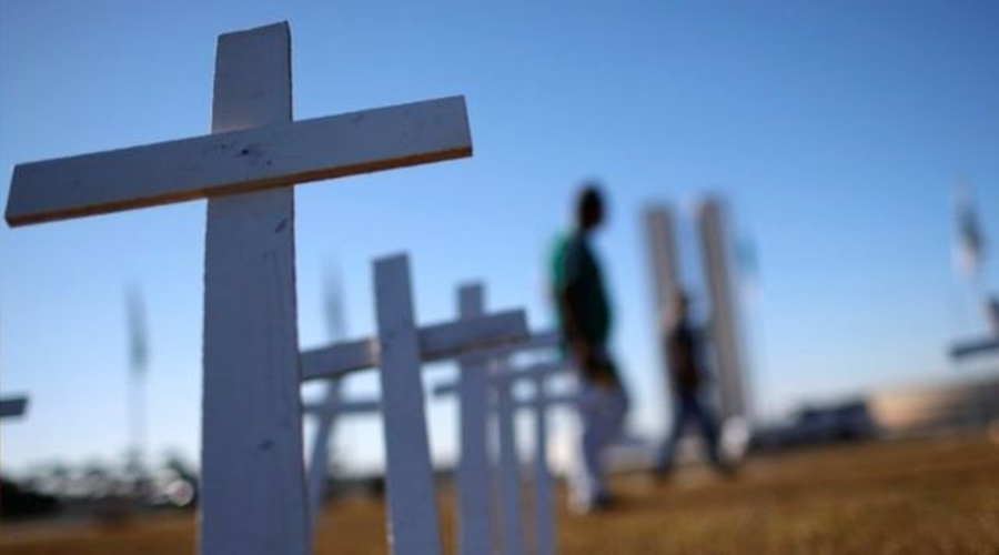 Brasil registra 7 mortes e 6.777 novos casos em 24h 1