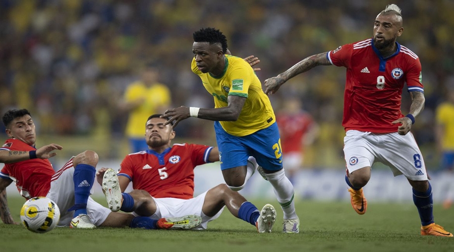 Seleção goleia Chile por 4 a 0 no último jogo no Brasil antes da Copa 1