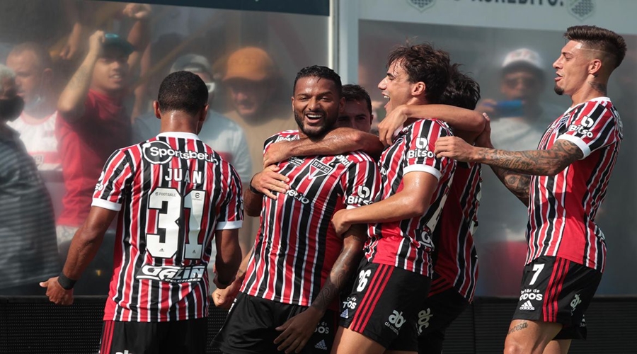 Com um belo gol de bicicleta de Calleri, São Paulo derrota Água Santa no Paulista 1