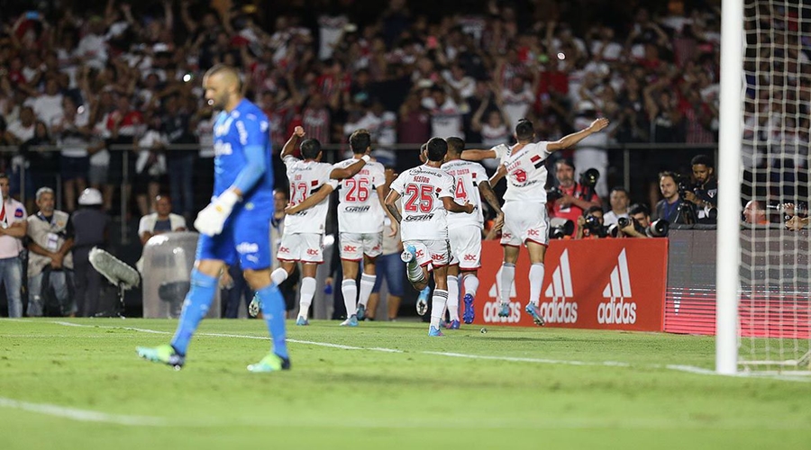 Jogando em casa São Paulo faz 3 a 1 no Palmeiras e vai para o jogo decisivo com uma boa vantagem 1