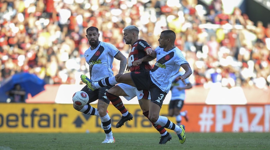 Vasco e Flamengo se enfrentam em busca de vaga na final do Carioca 1