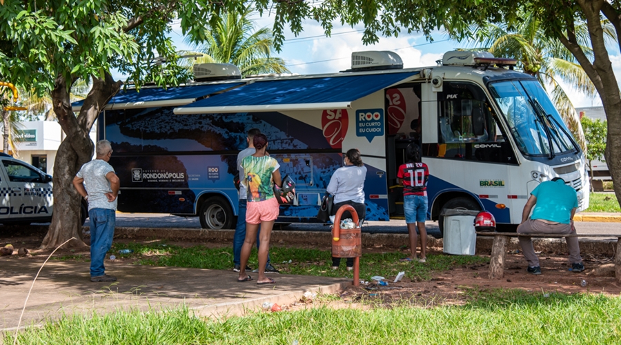 Ônibus da vacinação percorrerá cinco bairros durante a semana 1