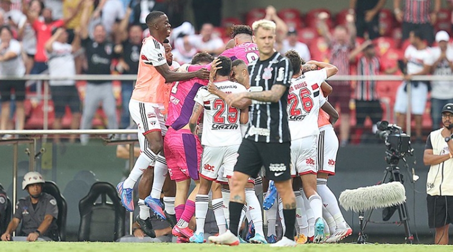 São Paulo vence Corinthians no Morumbi e avança à final do Paulistão 1