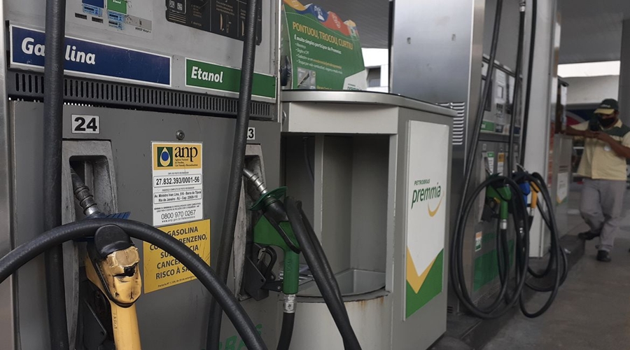 Petrobras reduz em R$ 0,18 o preço do litro do diesel para as distribuidoras 1