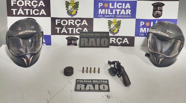 PM prende casal por porte de arma de fogo dentro de carro em Rondonópolis 1