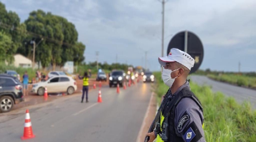 Batalhão de Trânsito fiscaliza 760 veículos e prende seis pessoas no feriado prolongado 1