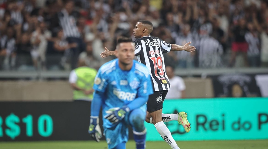 Em prévia de confronto pela Copa do Brasil, Atlético derrota Flamengo 1