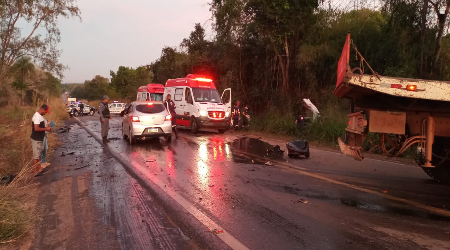 Colisão envolvendo três veículos deixa duas pessoas mortas e duas feridas na MT 270 em Rondonópolis 1