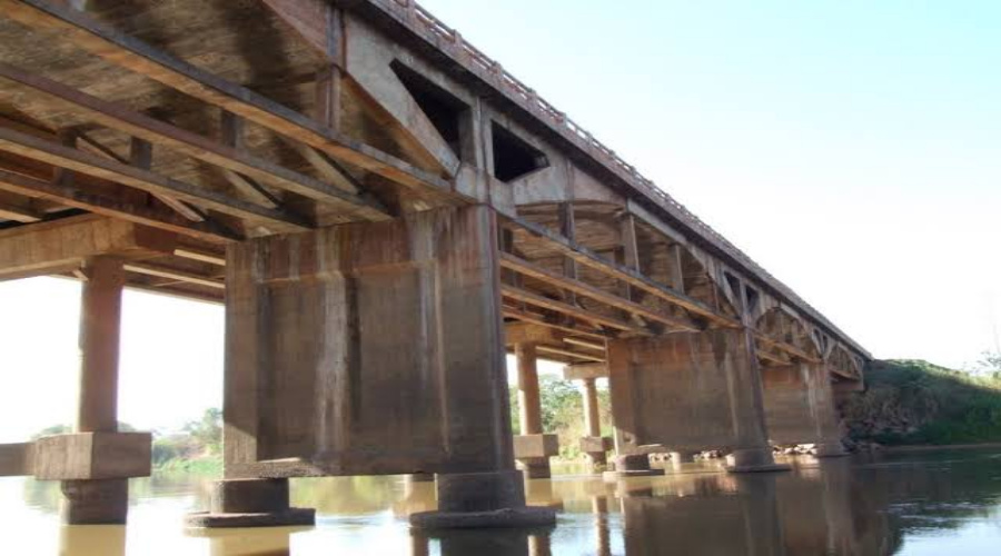 Nova frente de serviço da ponte do rio Vermelho prorroga data de entrega 1