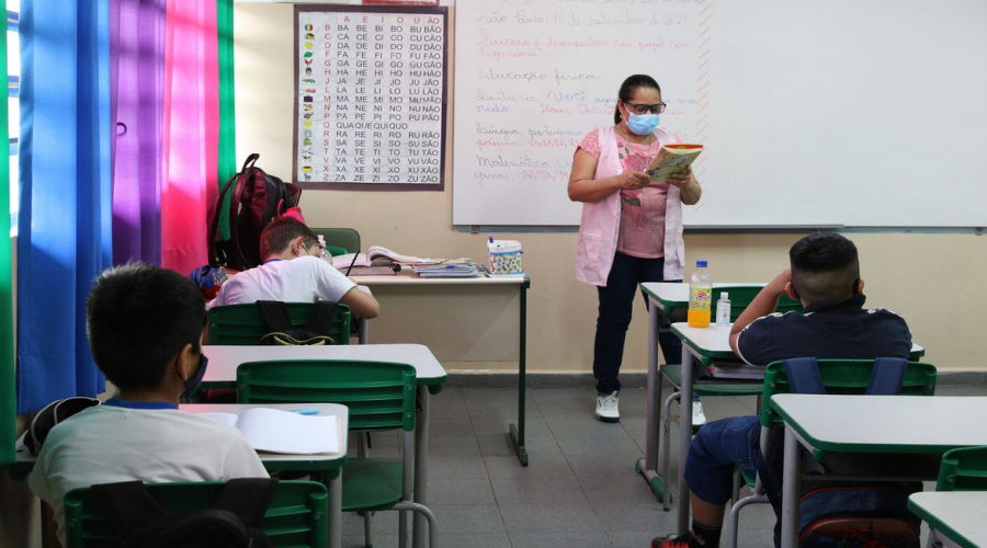 Em 2040, Brasil poderá ter carência de 235 mil professores, diz estudo 1