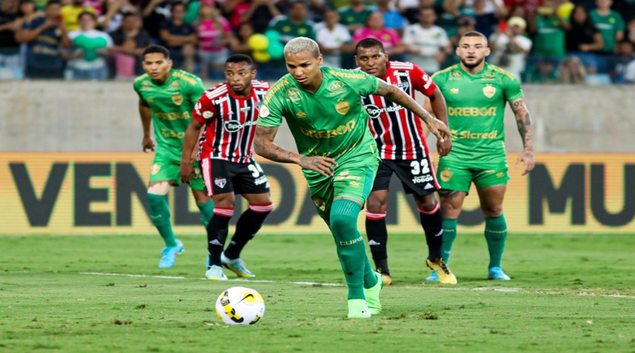 Em jogo valido pelo Brasileirão, Cuiabá empata com o São Paulo na Arena Pantanal e deixa o Z4 1