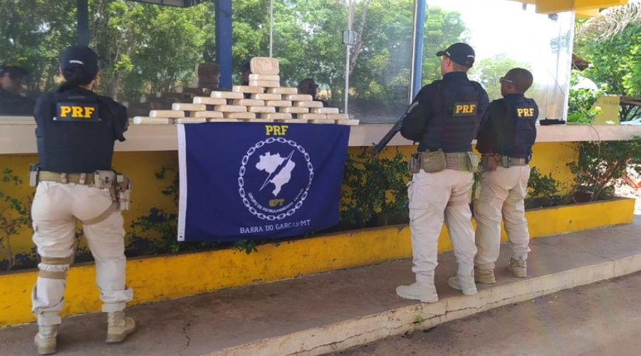 PRF apreende mais de 30 kg de pasta base de cocaína em Barra do Garças 1