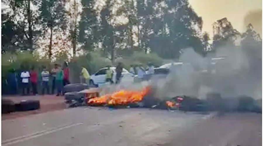 Caminhoneiros bloqueiam rodovias de pelo menos sete estados 1