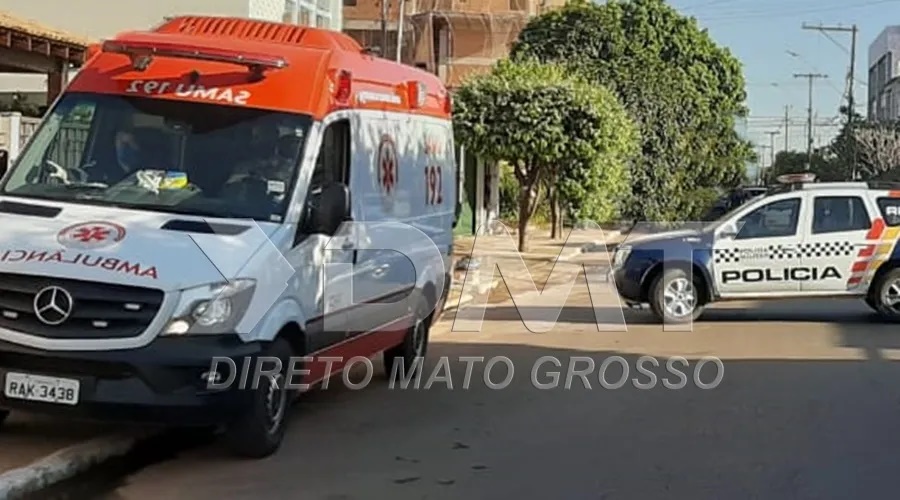 Homem é atingido por disparos de arma de fogo, tenta correr, mas cai morto dentro de um comercio em Dom Aquino 1