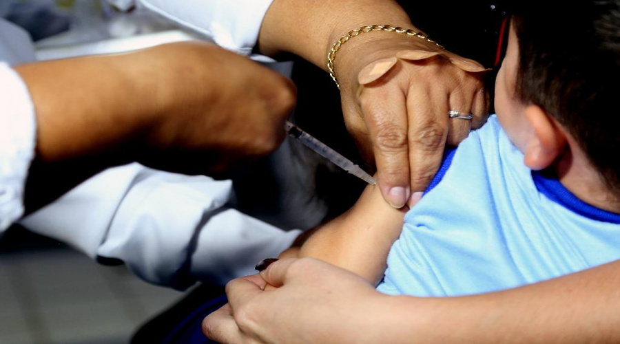 Mato Grosso recebe 19.440 doses de vacina para a faixa etária de seis meses a três anos 1