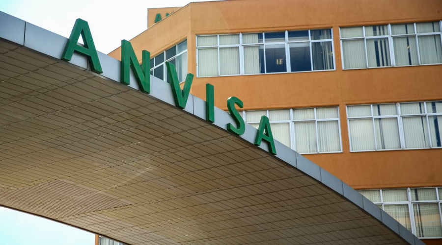 Anvisa alerta sobre uso de produtos para trançar cabelos 1