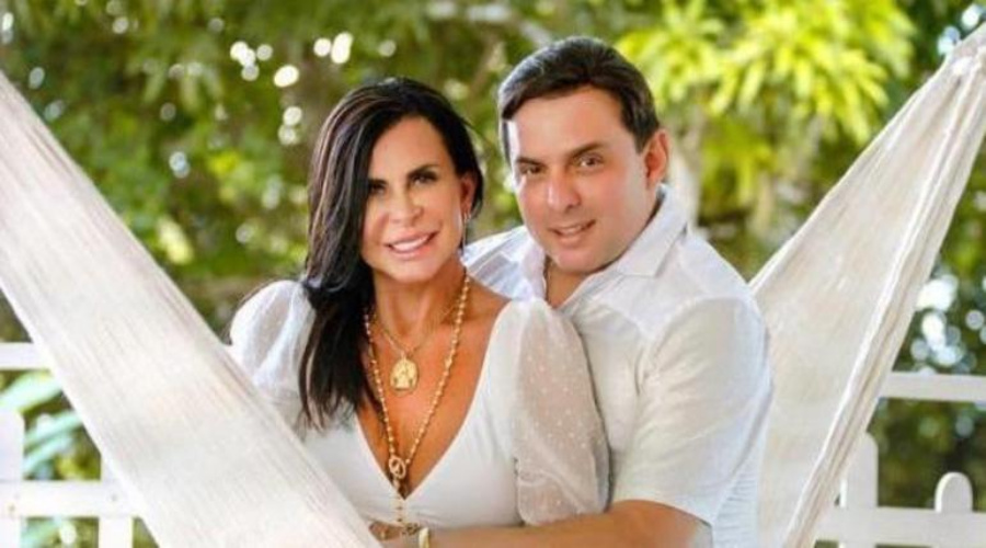 Gretchen rebate críticas após postar foto de momento íntimo com o marido: 'Recalcadas' 1