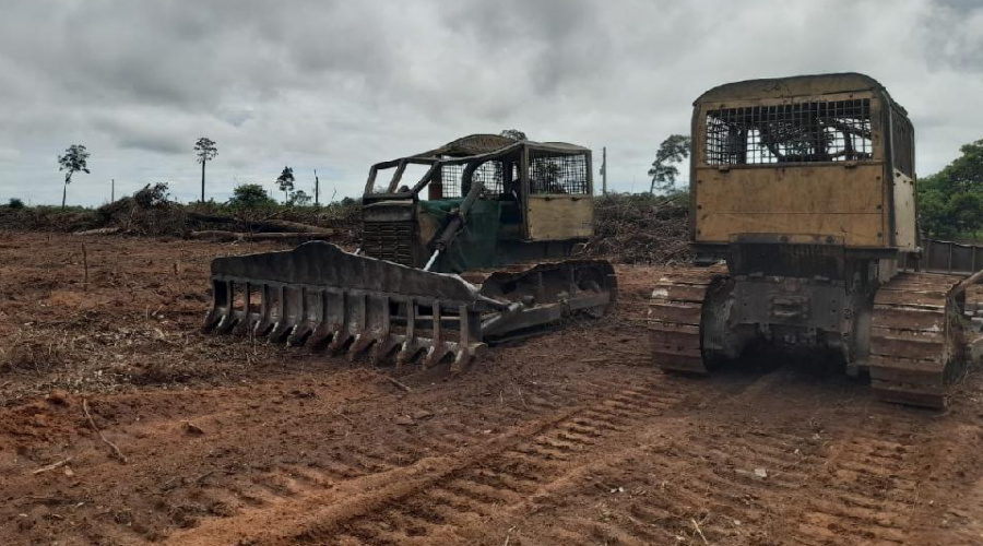 Operação conjunta apreende tratores usados para desmatamento ilegal no norte de MT 1