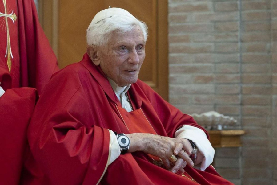 Papa emérito Bento XVI morre aos 95 anos 1