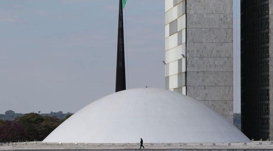 Senadores articulam lei para proibir empréstimos do BNDES a projetos no exterior 1