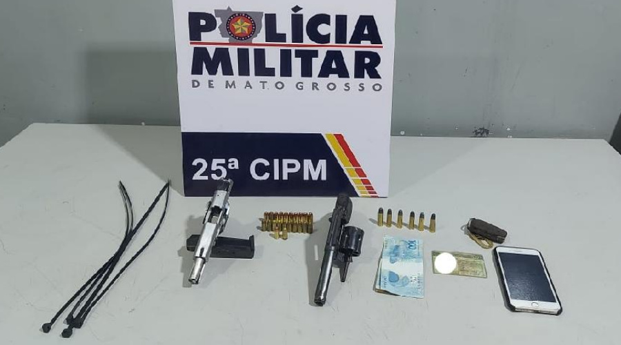 PM prende quatro homens, apreende armas e recupera caminhonete furtada 1