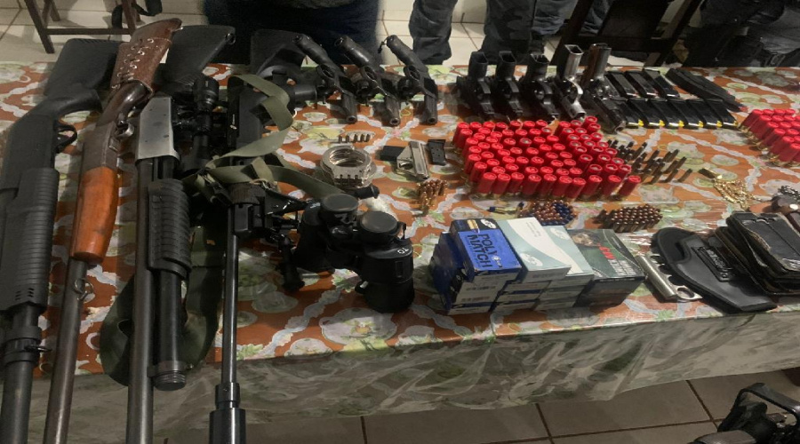 PM desarticula quadrilha após invasão de fazenda e apreende 12 armas e 994 munições 1