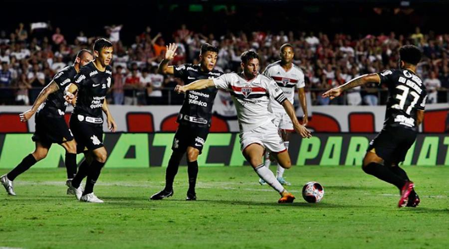 Adson faz dois, e Corinthians bate o São Paulo em primeiro Majestoso do ano 1