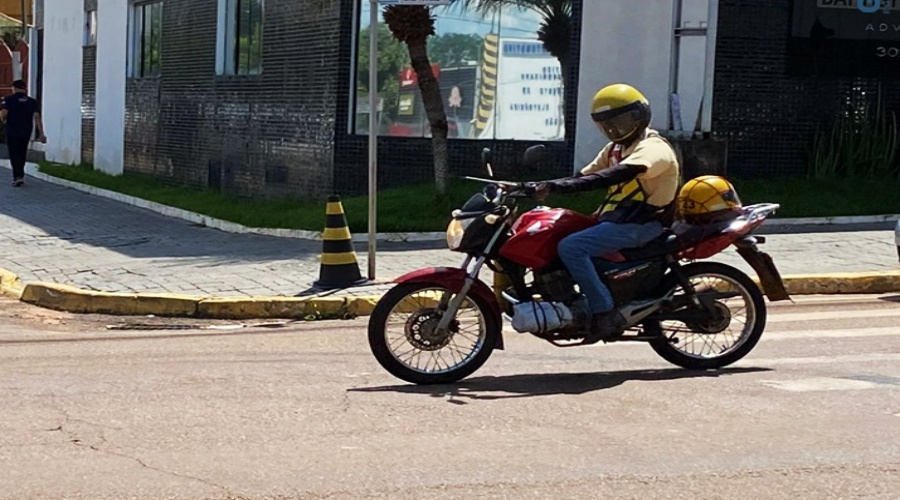 Recadastramento anual de taxistas e mototaxistas vai até dia 15 de fevereiro 1