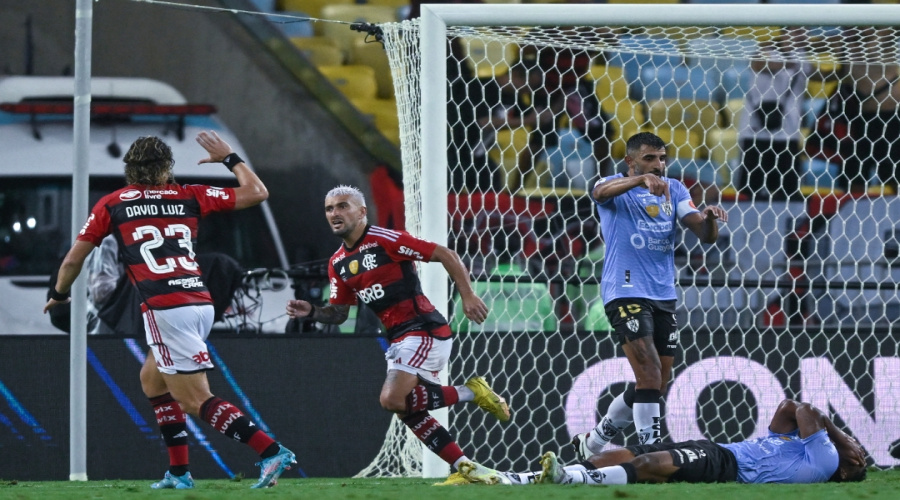 Flamengo perde nos pênaltis e Independiente del Valle é campeão da Recopa Sul-Americana 1