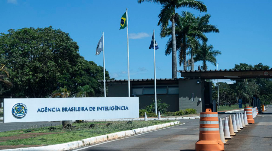 PF abre inquérito para investigar denúncias de espionagem pela Abin 1