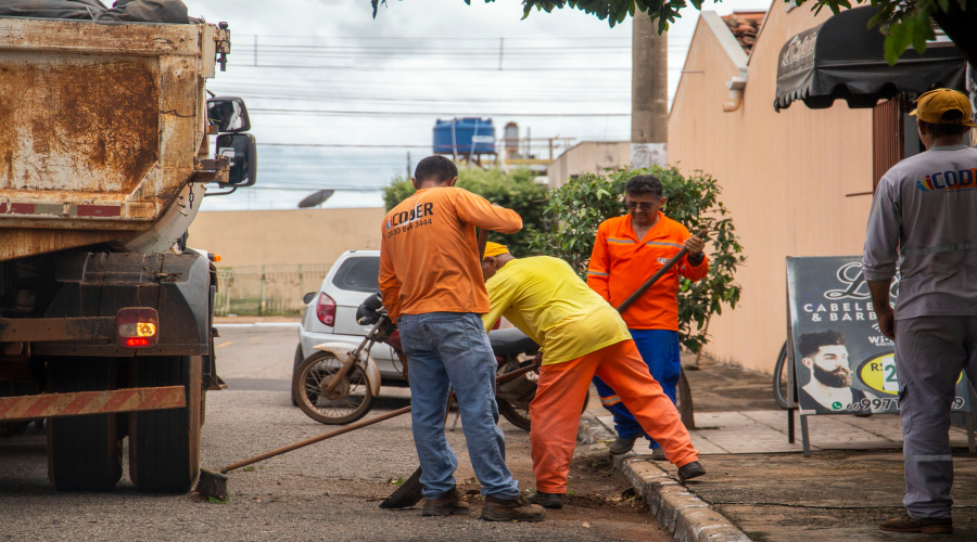 Prefeitura intensifica mutirões de limpeza para o combate da Dengue, Chikungunya, Zika e Leishmaniose 1