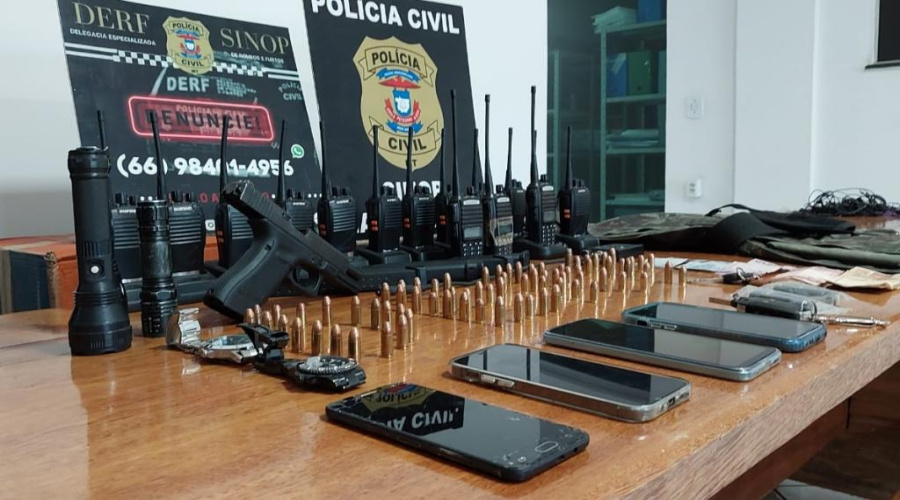 Polícia Civil prende três criminosos, recupera veículo e apreende arsenal usado para crimes 1