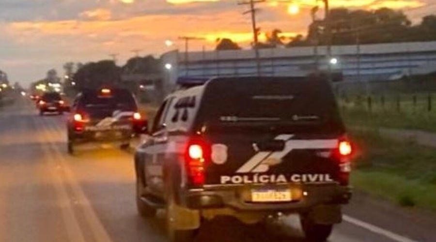 Caminhoneiro é preso em flagrante pela Polícia Civil após golpear vítima durante discussão no trânsito 1