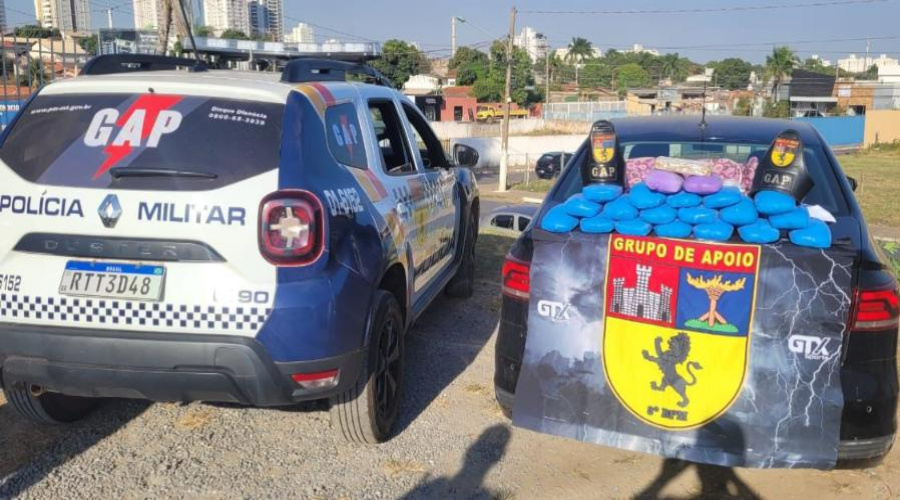 PM prende três mulheres com 21 tabletes de pasta base de cocaína em Cuiabá 1