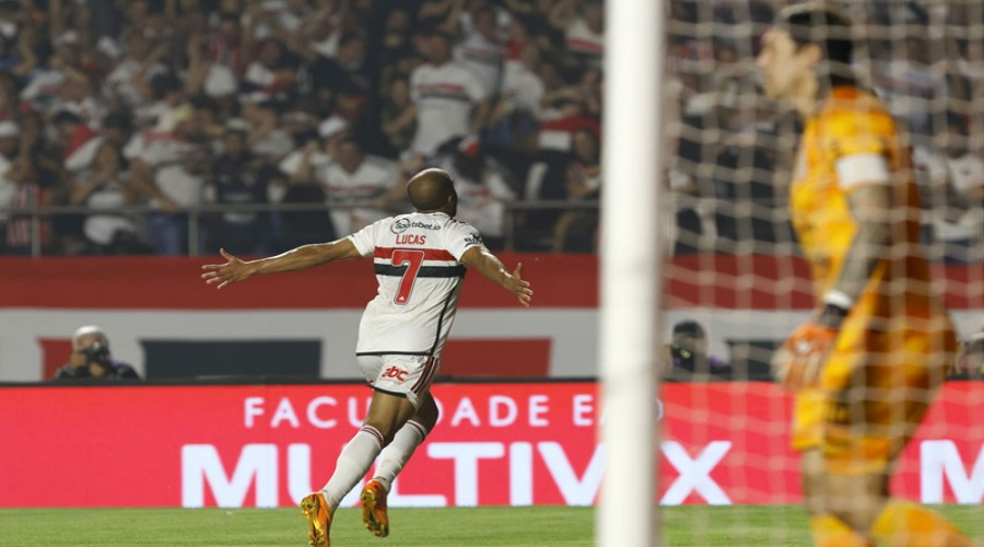 São Paulo bate Corinthians para alcançar final da Copa do Brasil 1