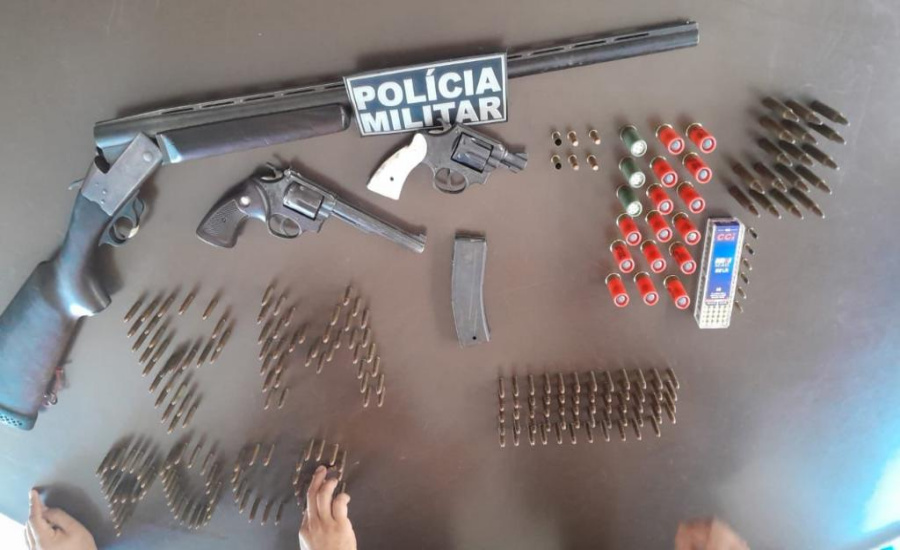 PM prende homem por manter mulher em cárcere privado e porte ilegal de arma 1