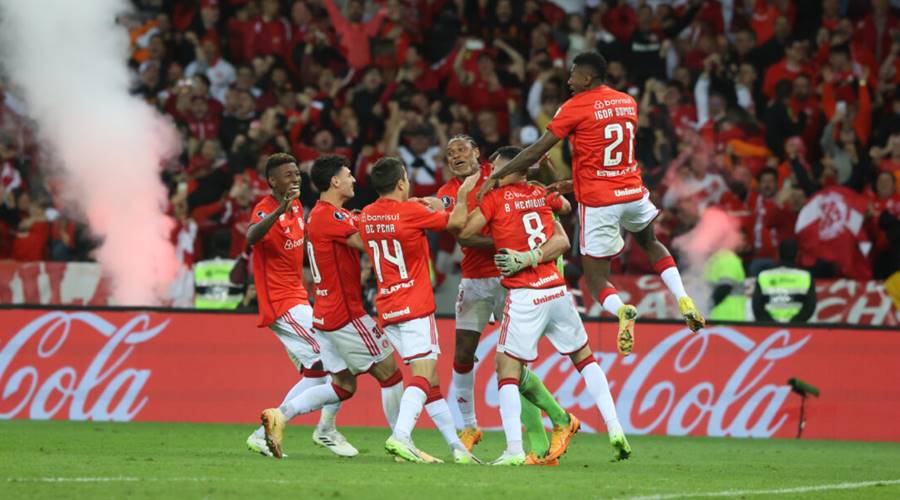 Com muito drama, Internacional vence o River Plate nos pênaltis e está nas quartas da Libertadores 1