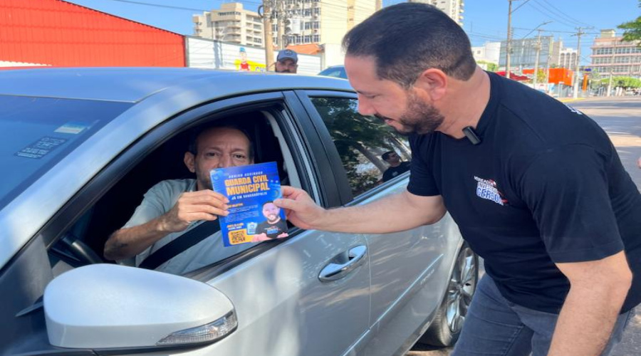 Pit Stop em prol da Guarda Civil Municipal é realizado pelo vereador Investigador Gerson 1