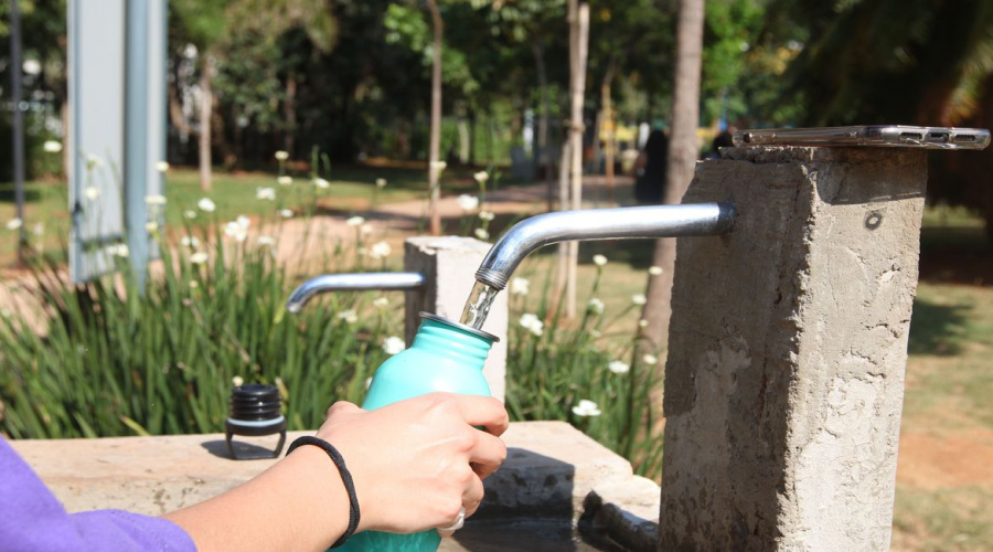 Calor pode provocar desidratação, confusão mental e desmaios em idosos 1