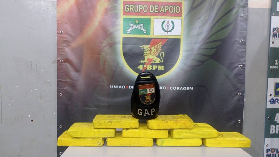 Traficante é preso com 9 tabletes de cocaína escondidos em fundo falso de automóvel em VG 1