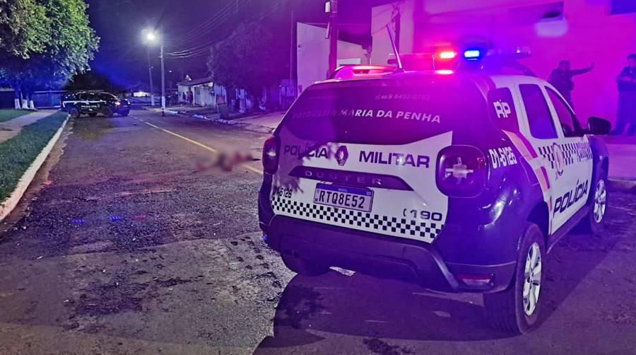 Mulher é executada no meio da rua com tiros na cabeça 1