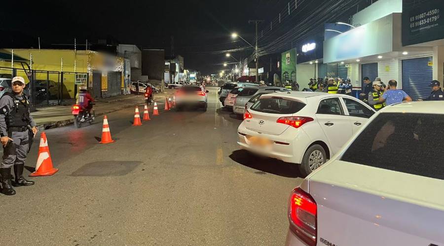 Operação resulta na prisão de 10 motoristas por embriaguez ao volante na noite desta quarta-feira (11) 1