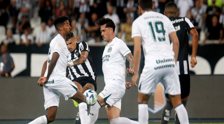 Botafogo empata com Goiás e chega à quarta partida sem vitória no Brasileirão 1