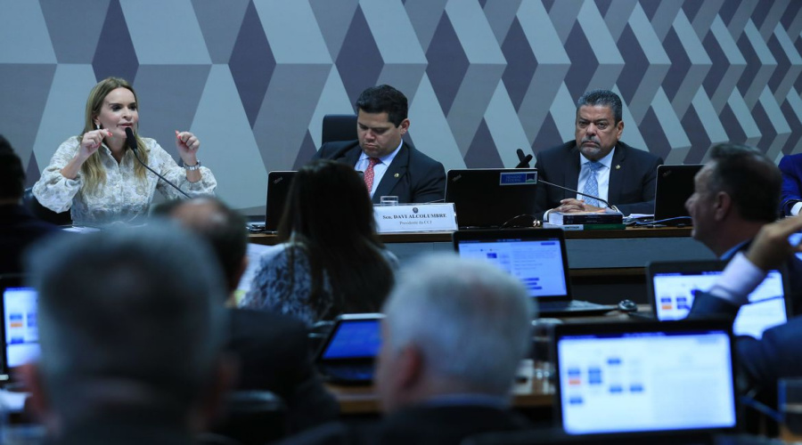 CCJ do Senado aprova PEC que permite comercialização de plasma humano 1