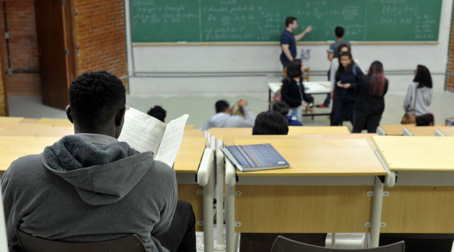 Cursinhos populares preparam para o Enem e mobilizam lutas sociais 1