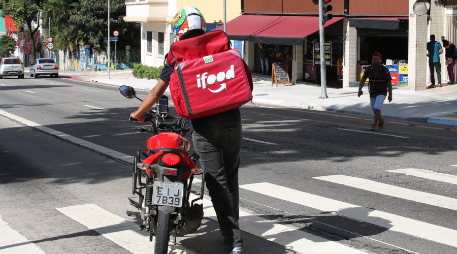 IBGE: país tem 2,1 milhões de trabalhadores por aplicativo 1