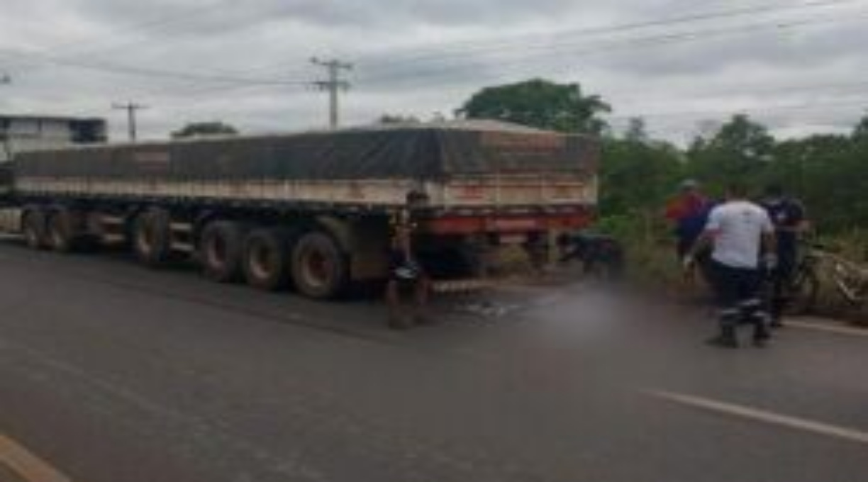 Ciclista perde a vida em Cuiabá após colidir na traseira de caminhão estacionado 1